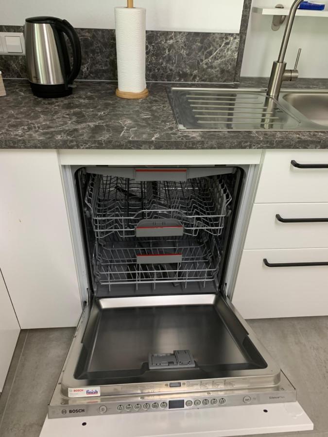 Firmen & Ferienwohnung Brecht 2 Waibstadt エクステリア 写真